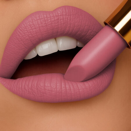 WABI BEAUTY MATTE INVASION LIPSTICK | SIMPLICITY
