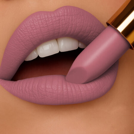 WABI BEAUTY MATTE INVASION LIPSTICK | TRAFFIC JAM